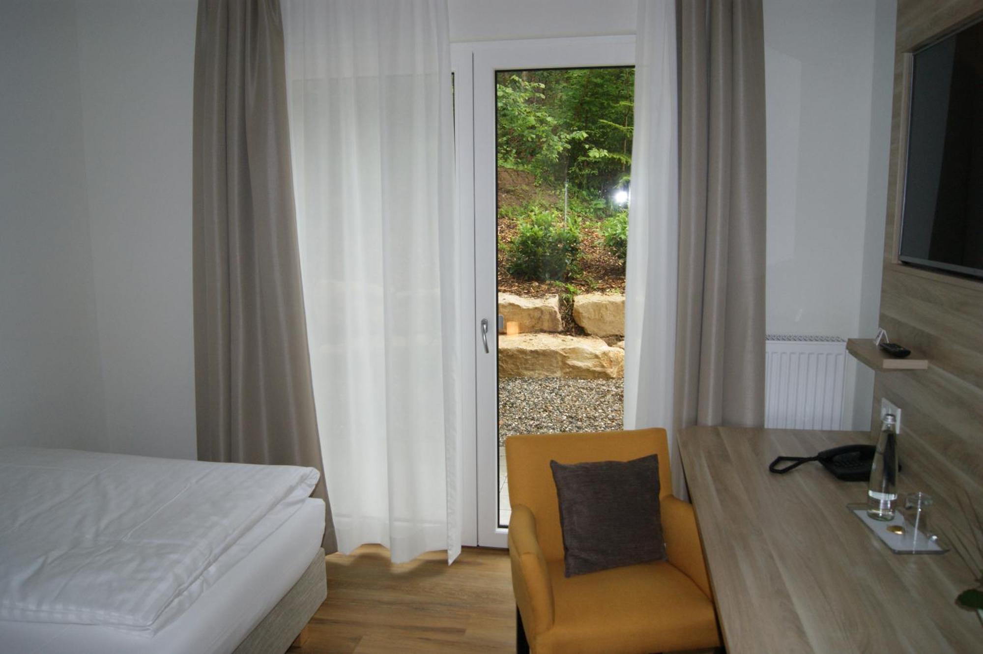 Hotel Restaurant Muckensee Лорх Стая снимка