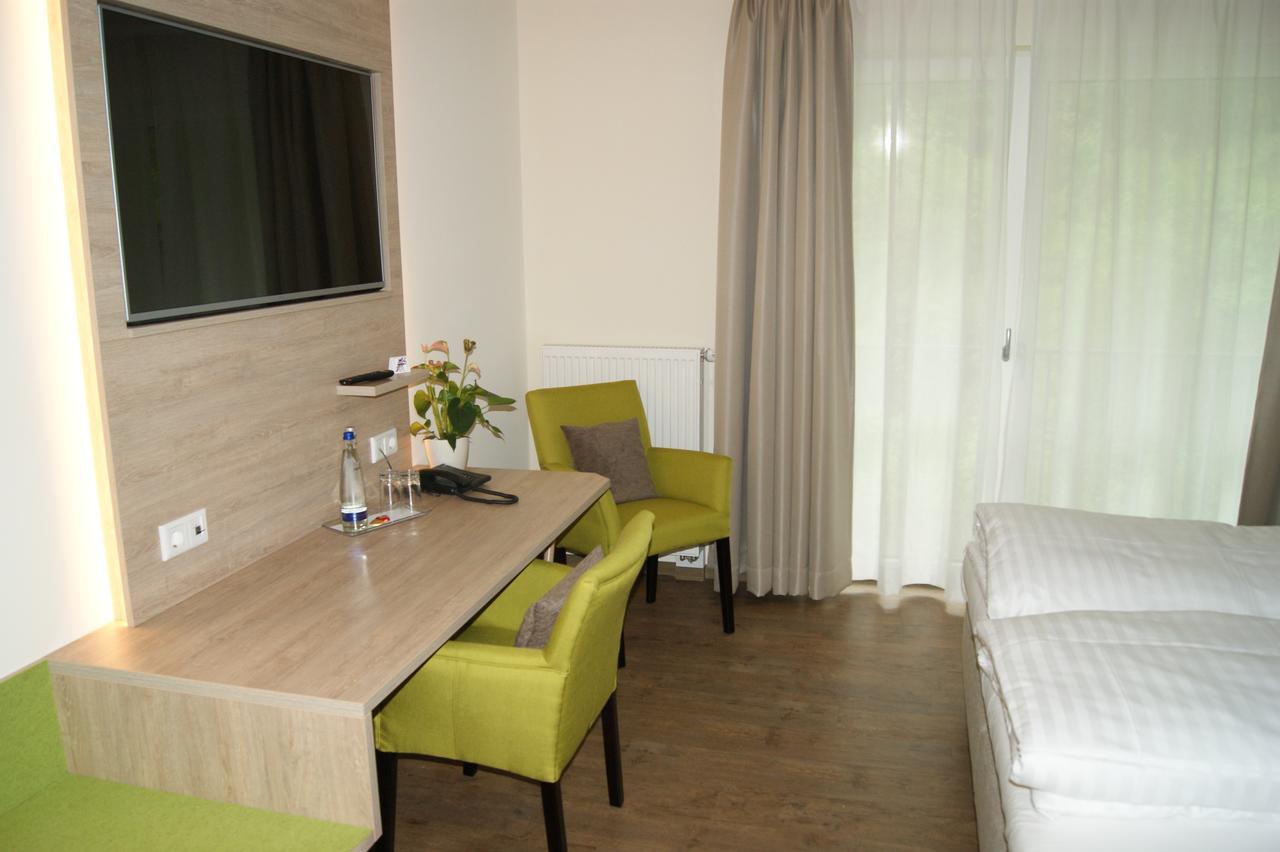 Hotel Restaurant Muckensee Лорх Екстериор снимка